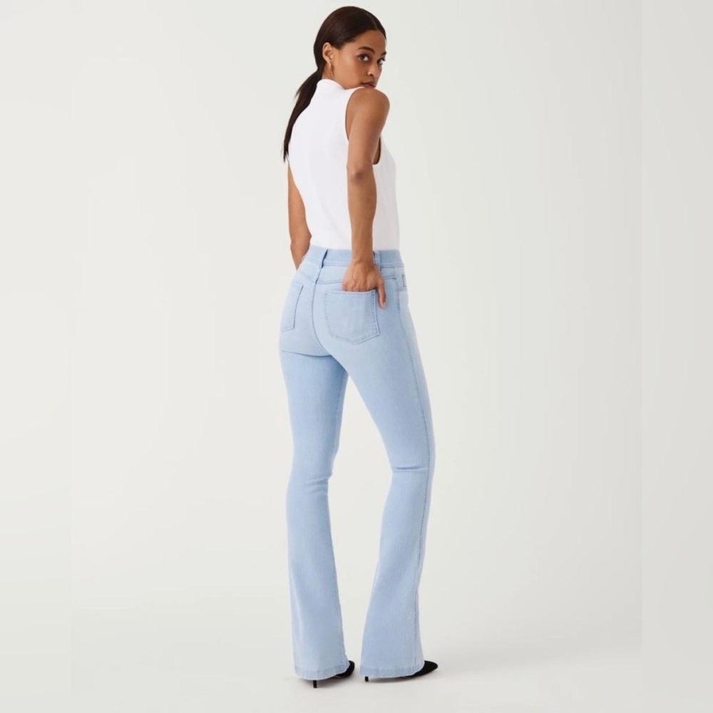 Spanx Flare Jeans Light Wash